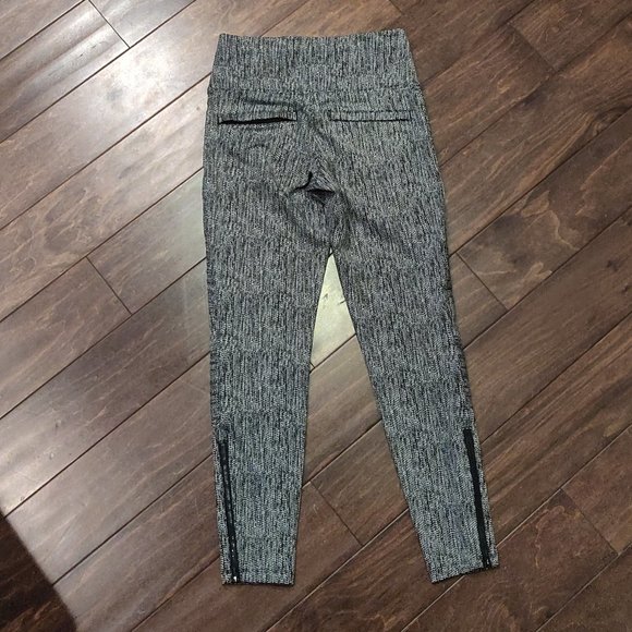 Althleta Delancey Textured Moto Tight Legging SIZE SMALL - Picture 6 of 8